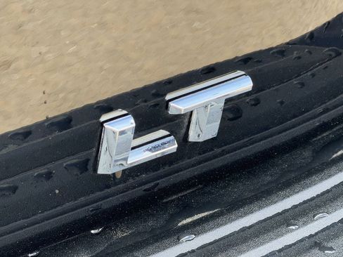 Used 2025 Chevrolet Tahoe LT image 11