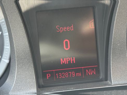 Used 2012 GMC Terrain SLT FWD image 2