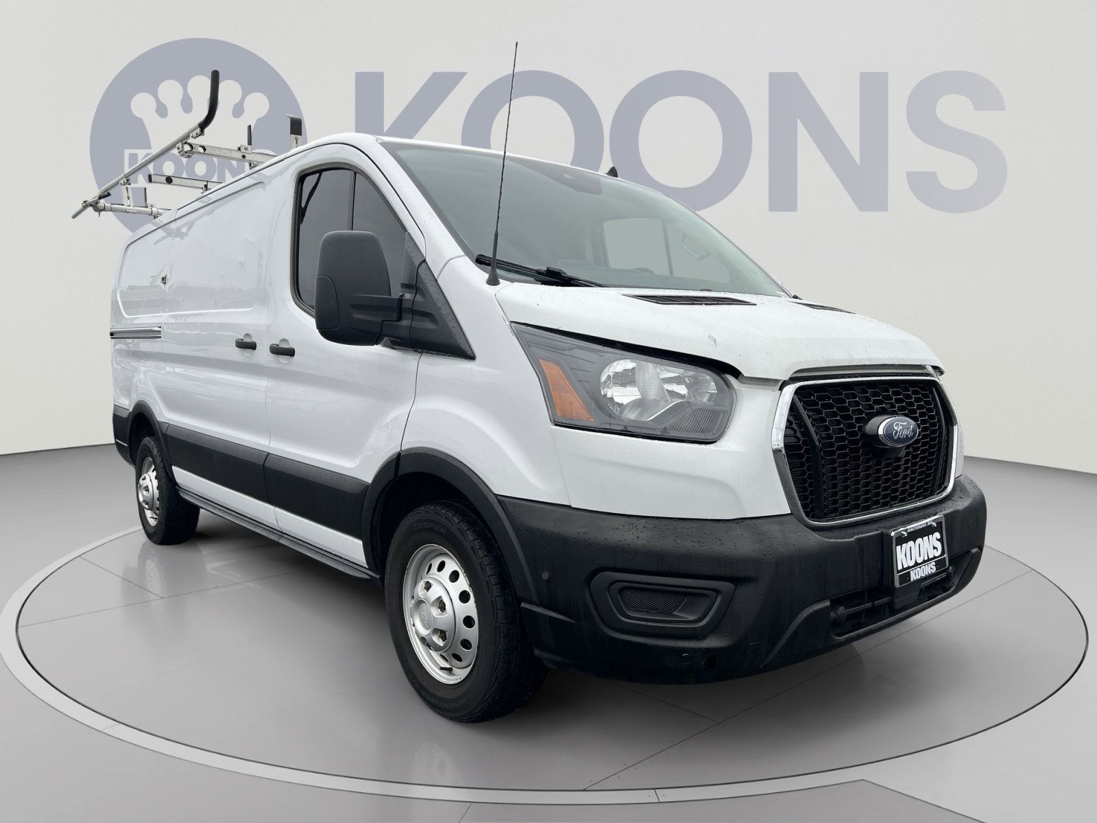 Used 2022 Ford Transit 250 Low Roof AWD image 10