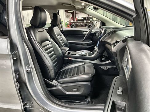 Used 2024 Ford Edge SEL image 26