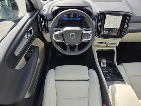 New 2026 Volvo XC40 B5 Plus w/ Protection Package Premier image 10