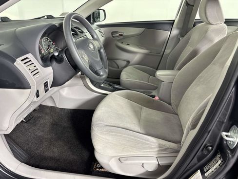 Used 2012 Toyota Corolla L FWD image 13