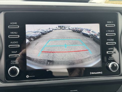 Used 2022 Toyota Tacoma SR image 13