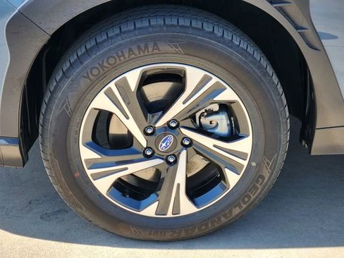 Certified 2024 Subaru Crosstrek 2.0i Premium image 12