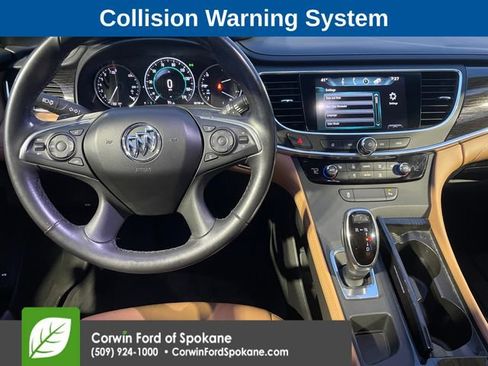 Used 2018 Buick LaCrosse Essence image 3