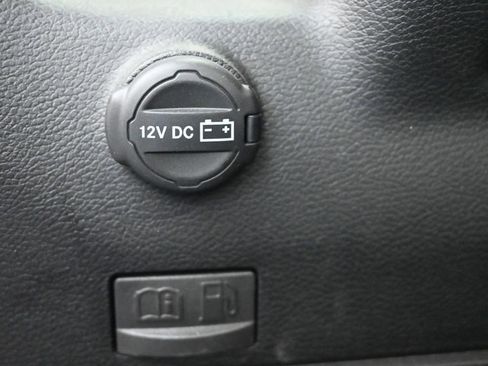 Used 2023 Jeep Wrangler Unlimited Sahara image 25