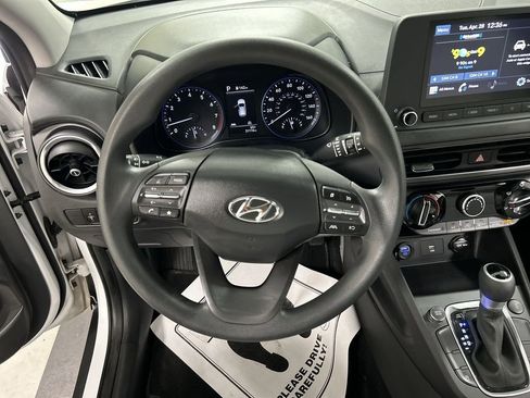 Used 2023 Hyundai Kona SEL AWD/4WD image 4