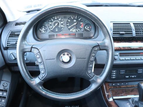 Used 2002 BMW X5 3.0i image 24
