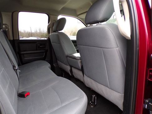 Used 2018 RAM 1500 Express image 23