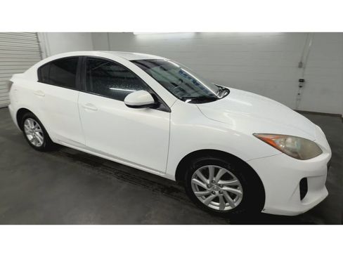 Used 2012 MAZDA MAZDA3 i Touring image 2