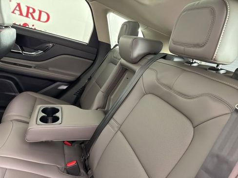 New 2026 Lincoln Corsair Premiere image 17