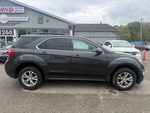 Used 2017 Chevrolet Equinox LT w/ Convenience Package AWD/4WD image 8