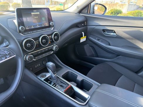 New 2025 Nissan Sentra SV image 22