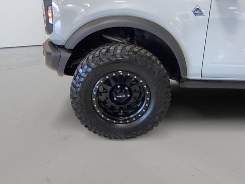 Used 2022 Ford Bronco Black Diamond AWD/4WD image 9