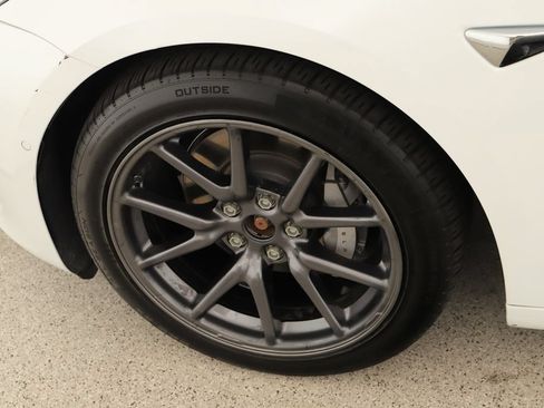Used 2018 Tesla Model 3 Long Range AWD/4WD image 31