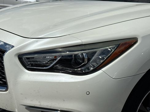 Used 2020 INFINITI QX60 Luxe w/ Essential Package FWD image 9