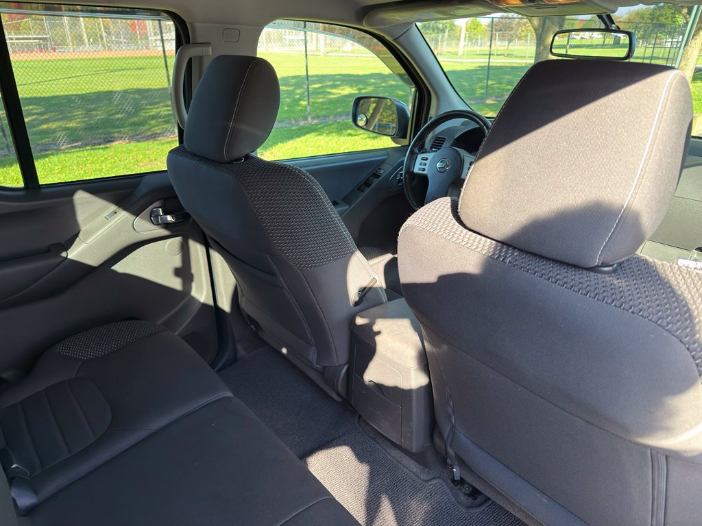 Used 2018 Nissan Frontier PRO-4X AWD/4WD image 30