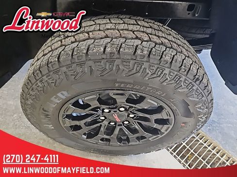 New 2026 GMC Canyon Elevation w/ Convenience Package image 7