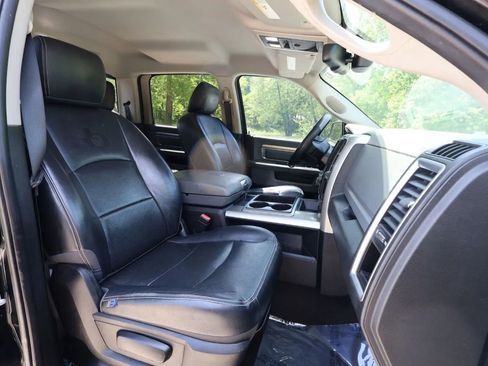 Used 2015 RAM 1500 Lone Star RWD image 17