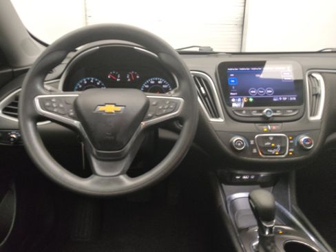 Used 2022 Chevrolet Malibu LS w/ Driver Confidence Package II FWD image 22