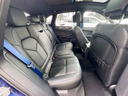 Used 2023 Porsche Macan image 29