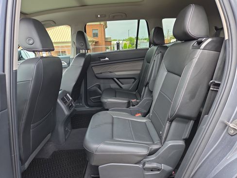 Used 2023 Volkswagen Atlas SEL AWD/4WD image 11