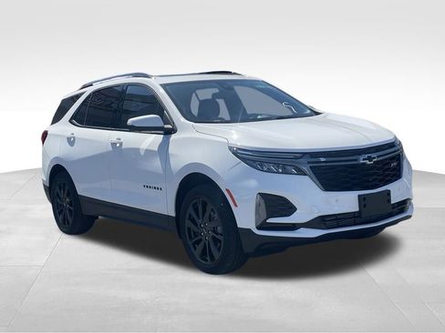 Used 2023 Chevrolet Equinox RS w/ RS Leather Package AWD/4WD image 3