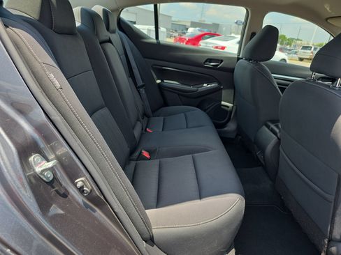 Used 2023 Nissan Altima 2.5 SV FWD image 14