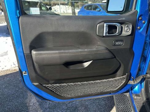 Certified 2022 Jeep Wrangler Unlimited High Altitude image 12