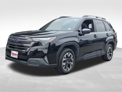 Used 2026 Subaru Forester Premium AWD/4WD image 3