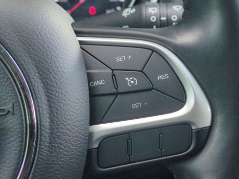 Used 2021 Jeep Compass Latitude w/ Convenience Group AWD/4WD image 16