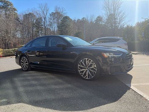 Used 2021 Audi A8 L 4.0T w/ Executive Plus Package image 3