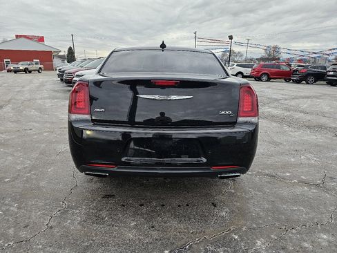 Used 2016 Chrysler 300 S w/ 300S Premium Group image 31