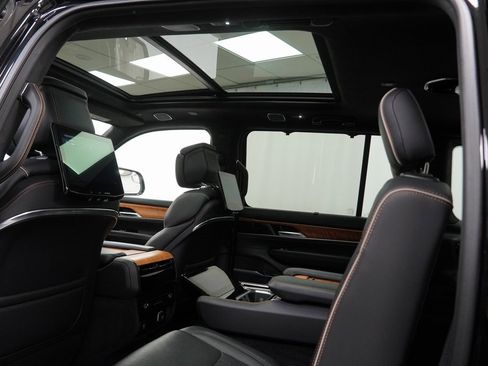 Certified 2024 Jeep Grand Wagoneer Series III w/ Rear Seat Video Group 1 image 24