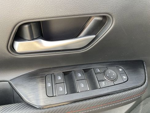 Used 2025 Nissan Kicks SR AWD/4WD image 22