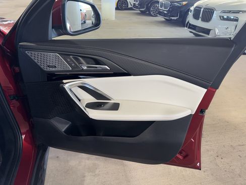 Certified 2024 BMW X2 xDrive28i w/ Premium Package image 9