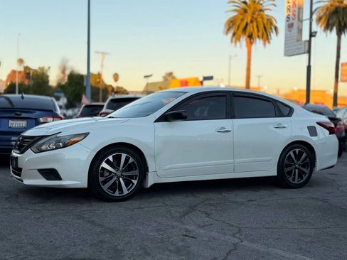 Used 2017 Nissan Altima 2.5 SR image 8
