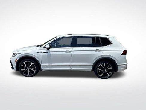 Used 2024 Volkswagen Tiguan SEL R-Line AWD/4WD image 8