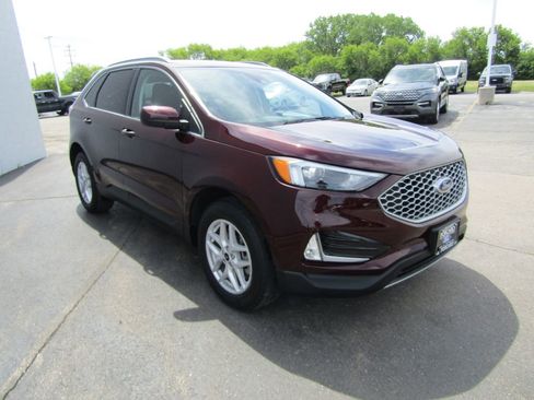 Used 2024 Ford Edge SEL w/ Convenience Package AWD/4WD image 8