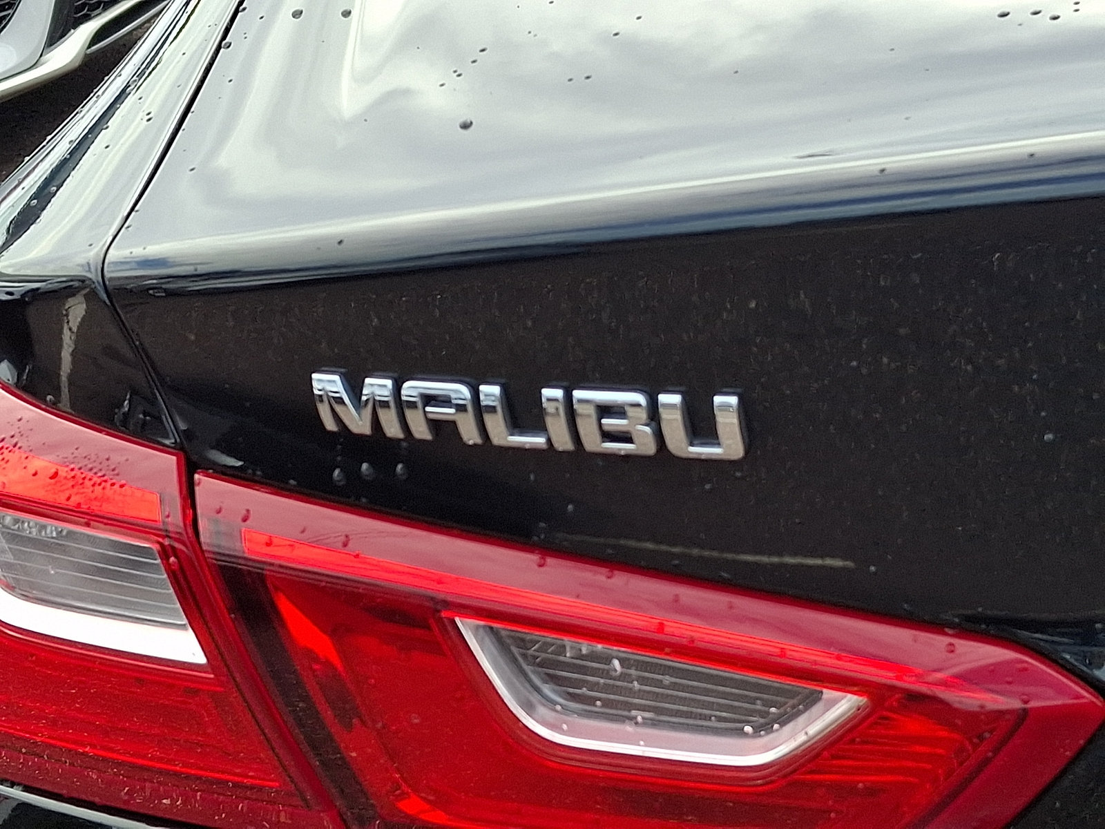 Used 2025 Chevrolet Malibu LT FWD image 30