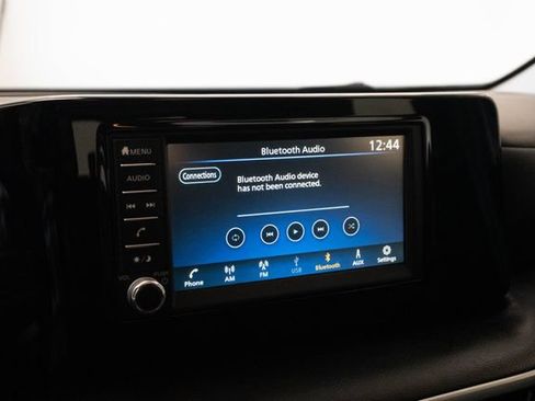 Used 2025 Nissan Kicks S AWD/4WD image 4