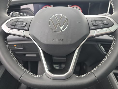 New 2026 Volkswagen Tiguan SE AWD/4WD image 21