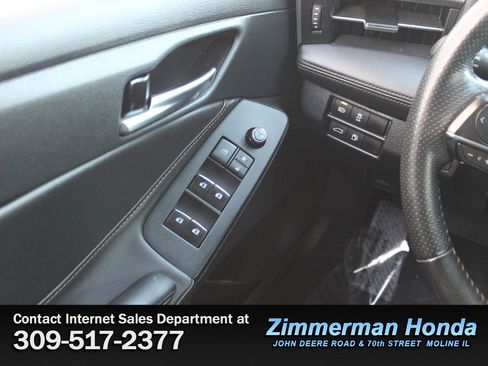 Used 2021 Toyota Avalon XSE image 14