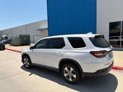 Used 2023 Honda Pilot EX-L image 9