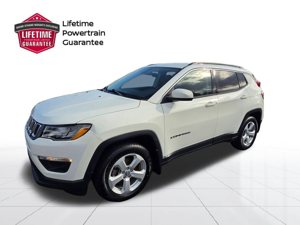 Used 2018 Jeep Compass Latitude FWD image 1