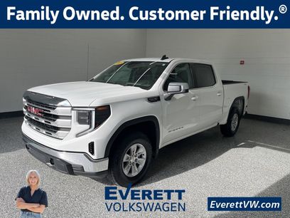 Used 2025 GMC Sierra 1500 SLE