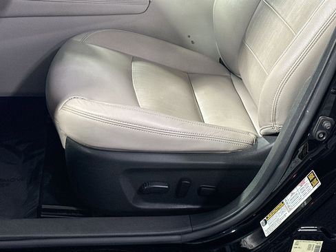 Used 2019 Nissan Altima 2.5 Platinum image 13