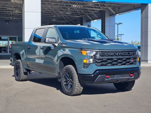New 2026 Chevrolet Silverado 1500 Custom Trail Boss w/ LPO, Dark Essentials Package AWD/4WD image 7