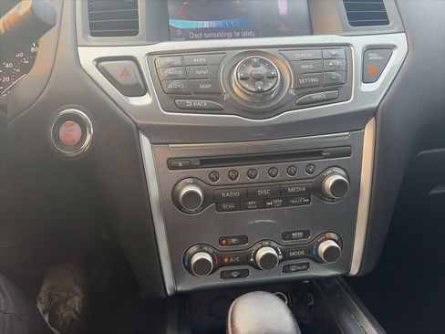 Used 2017 Nissan Pathfinder SL w/ SL Tech Package image 22