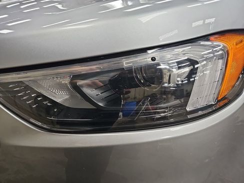 Used 2024 Ford Edge SEL image 28